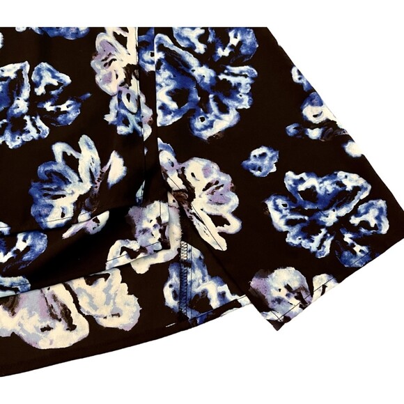 Simply Vera Vera Wang | Petite Blue and Black Floral Sleeveless Blouse | PL - Picture 6 of 7